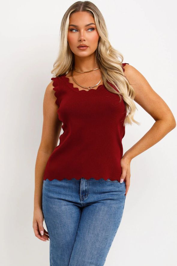 Knitted Vest Top With Scalloped Neck Burgundy