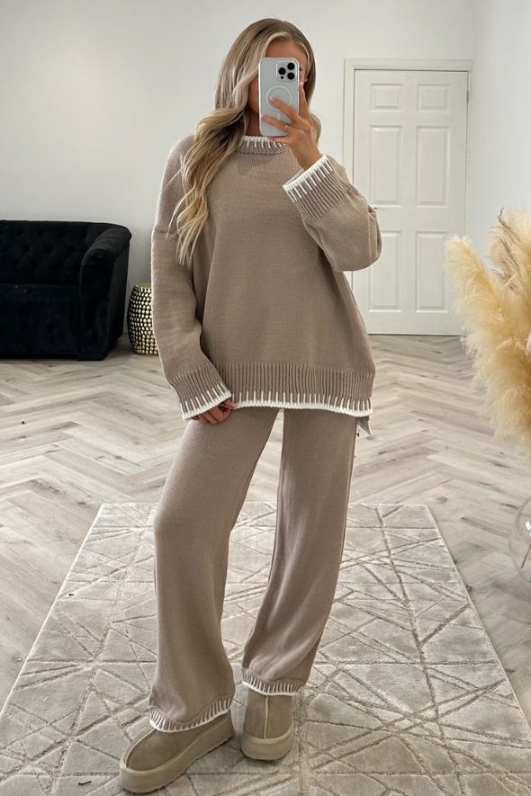 Round Neck Oversized Knitted Design Top & Trouser Set - Mocha/ White