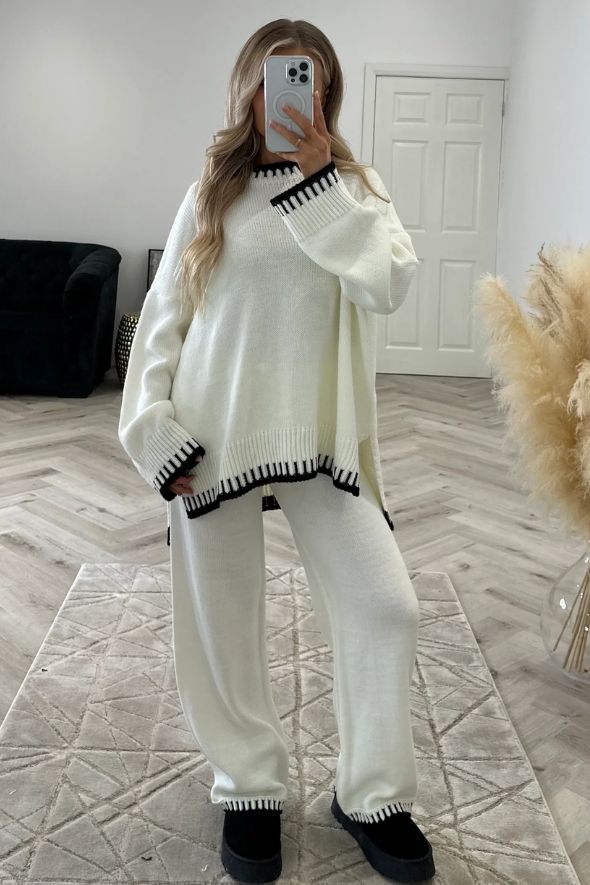 Round Neck Oversized Knitted Design Top & Trouser Set - Cream/ Black