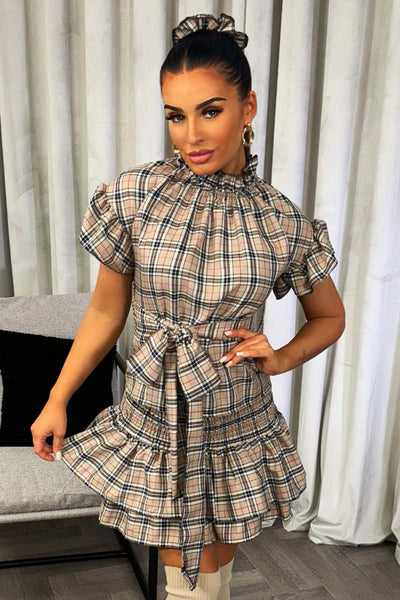 Checkered Rara Skirt Top And Scrunchie Set Beige