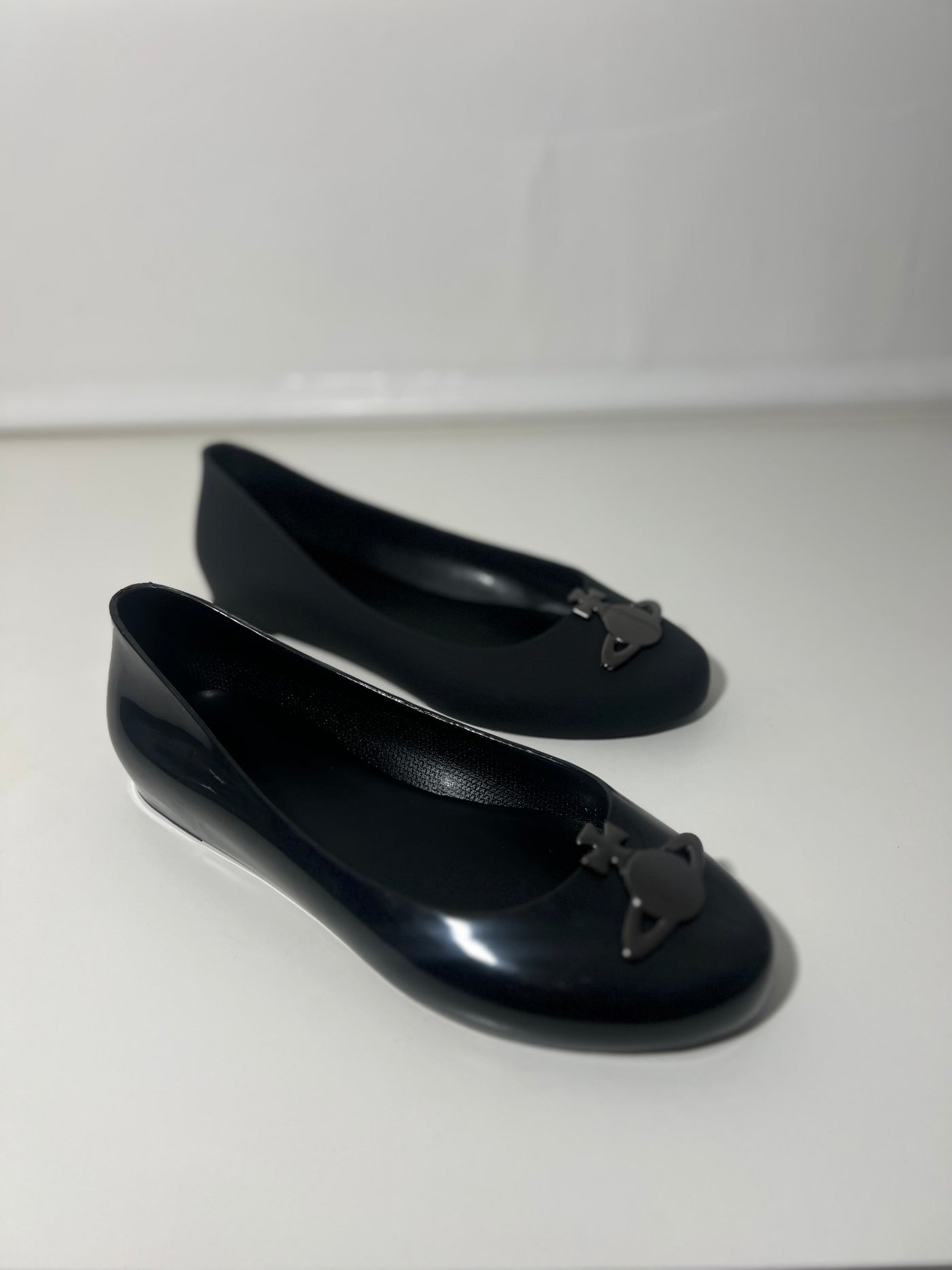 GLOSS BLACK INSPIRED DOLLY SHOE