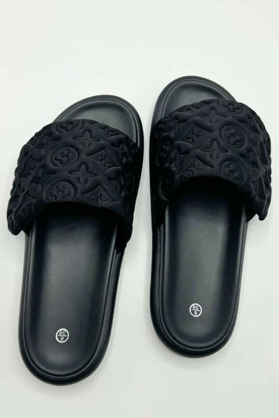 Patterned Band Sliders in Black