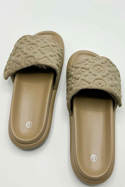 Patterned Band Sliders in Khaki