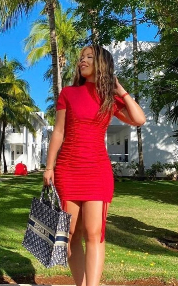 RED RUCHED SHORT SLEEVE DRESS
