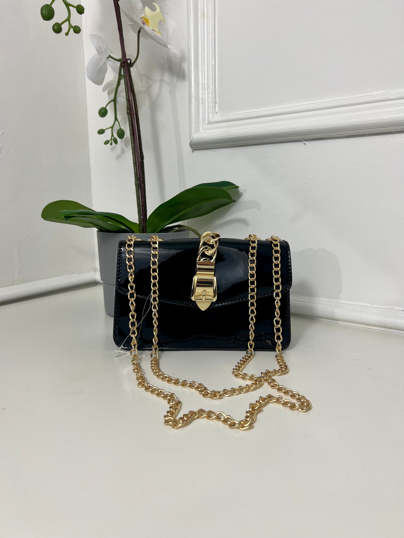 Black PV gold chain with belt buckle small bag