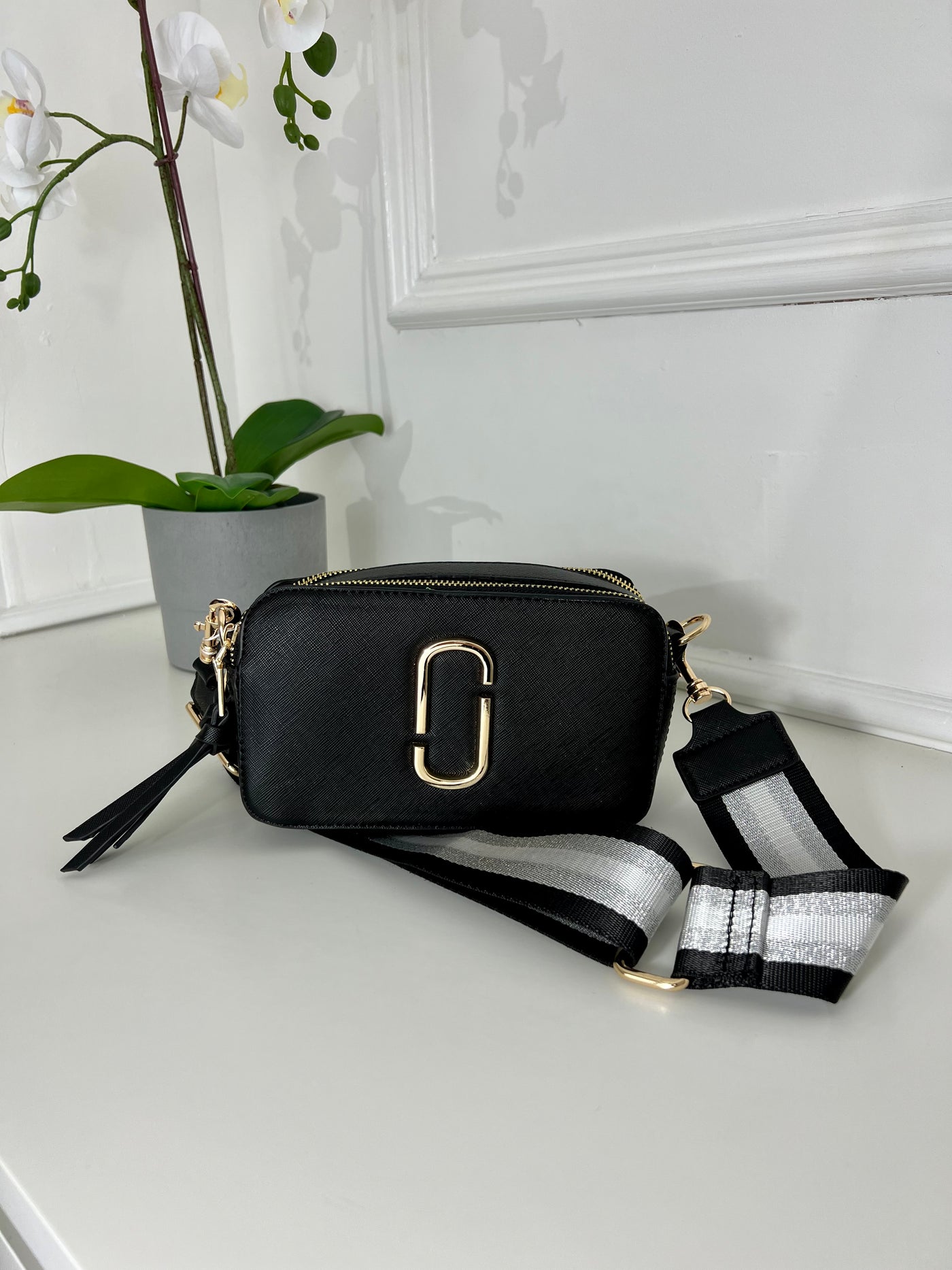 Black bag thick strap Outlet