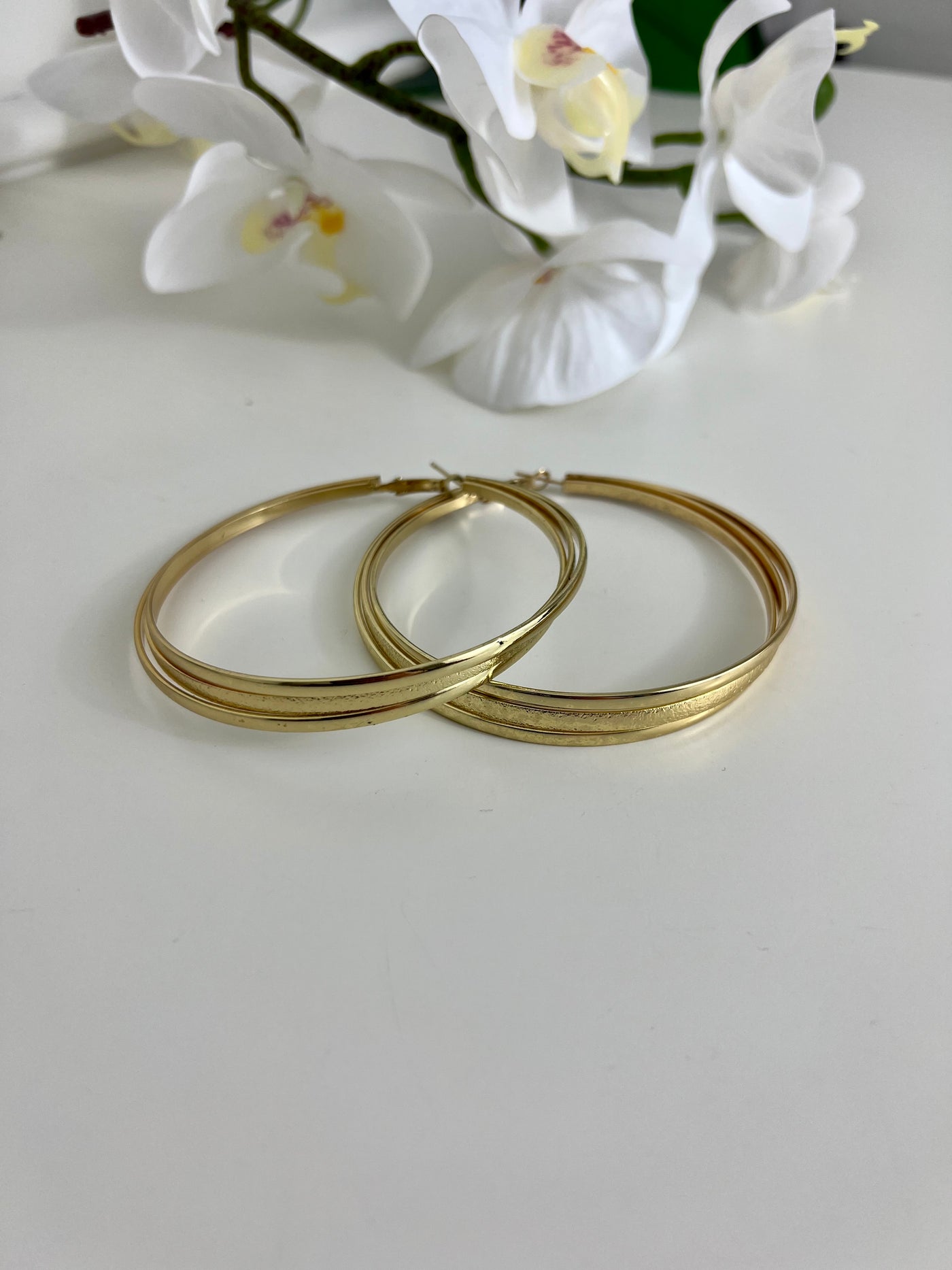 gold hoop textured earrings