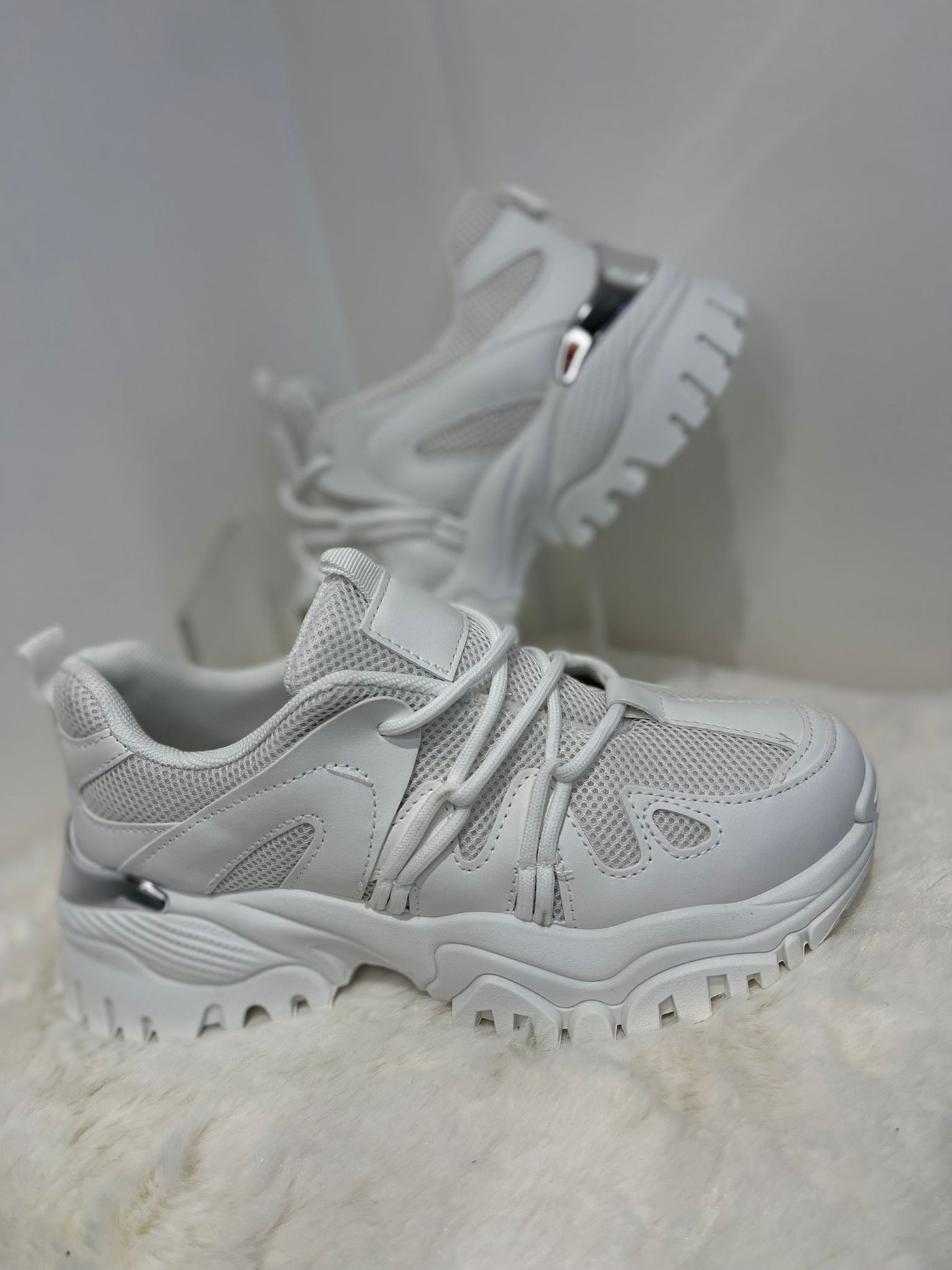 White silver detail chunky trainer