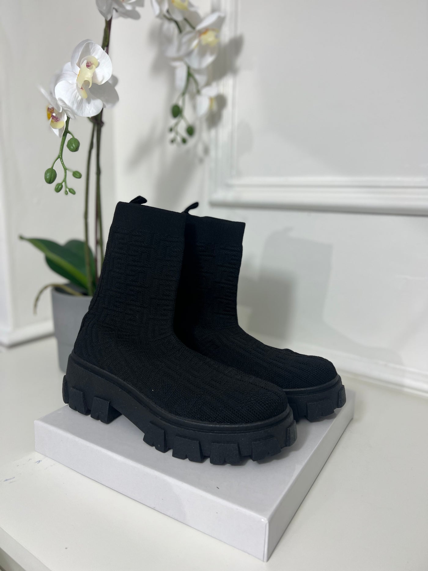 Black SQUERE PATTERN SOCK CHUNKY BOOTS