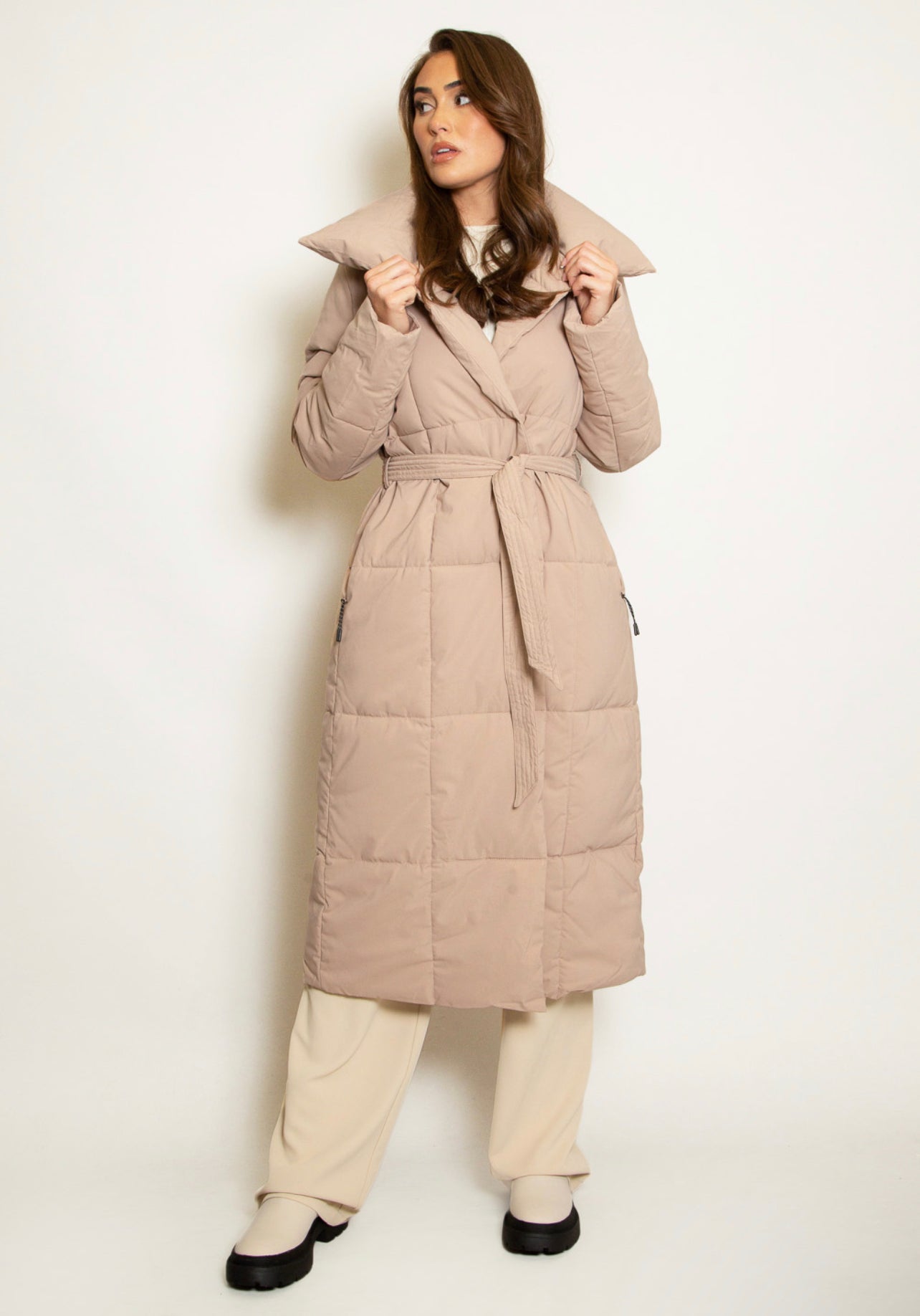 sand long  QUILTED WAIST TIE COAT