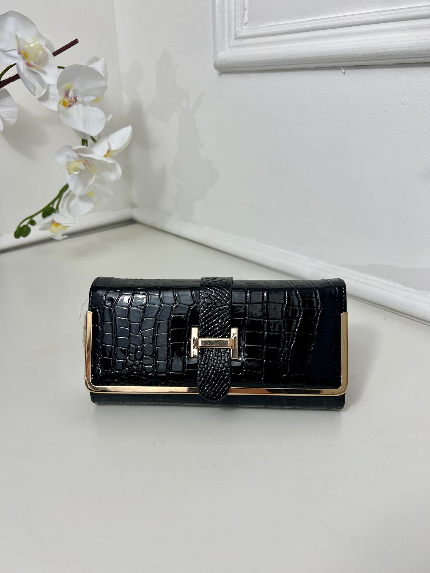 Black H buckle inspired purse