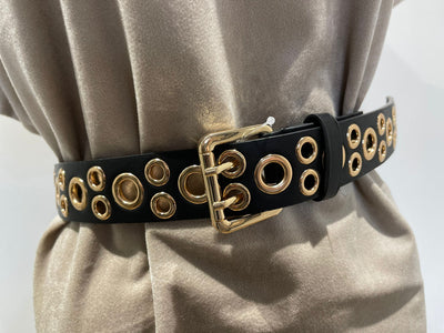 Gold O ring detail belt