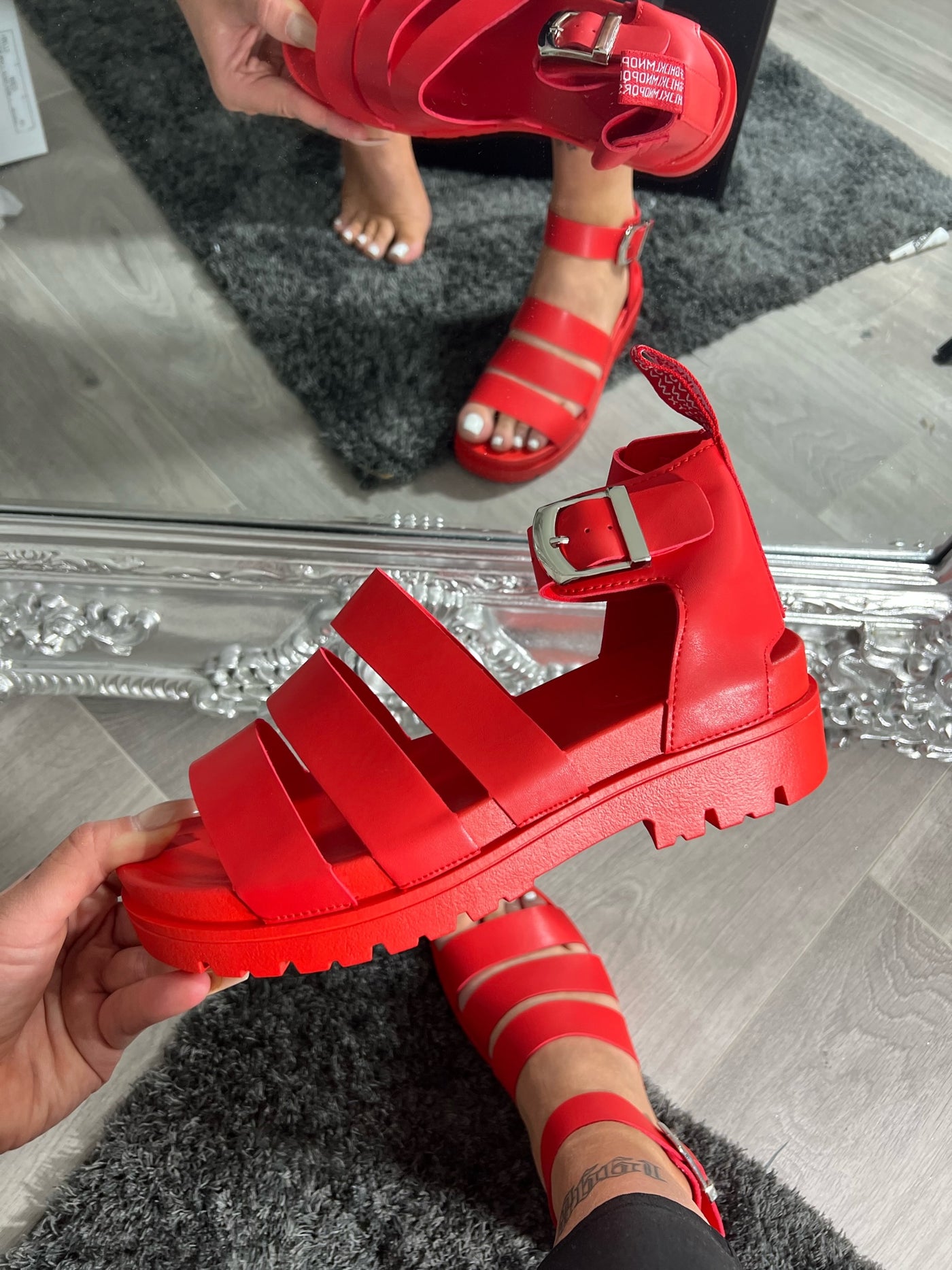 RED CHUNKY ADJUSTABLE STRAP SANDAL