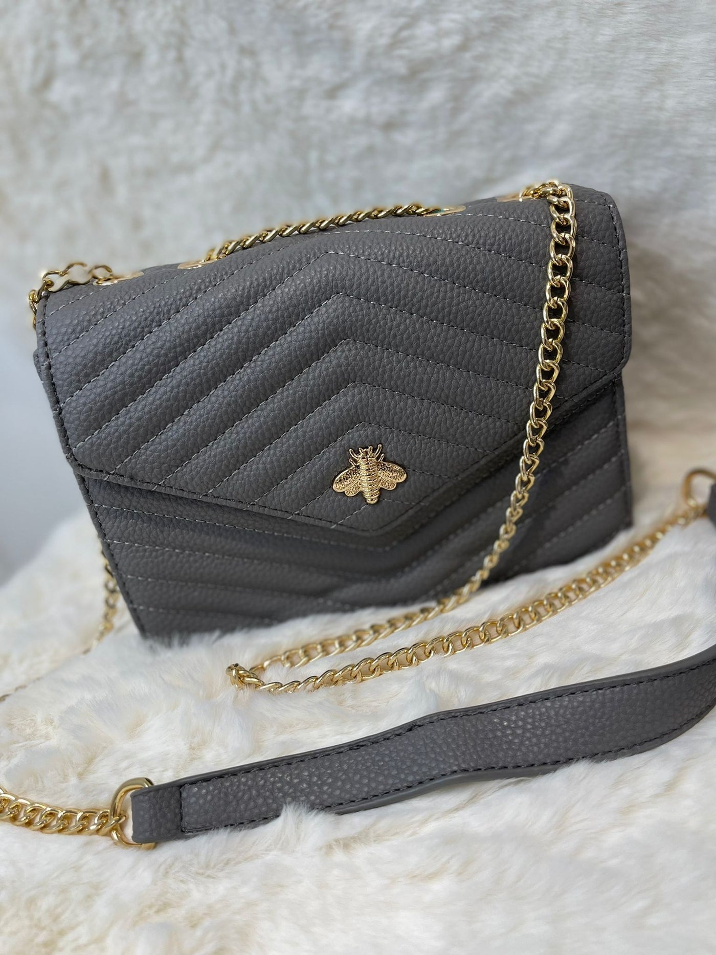 Grey bee detail gold chain bag