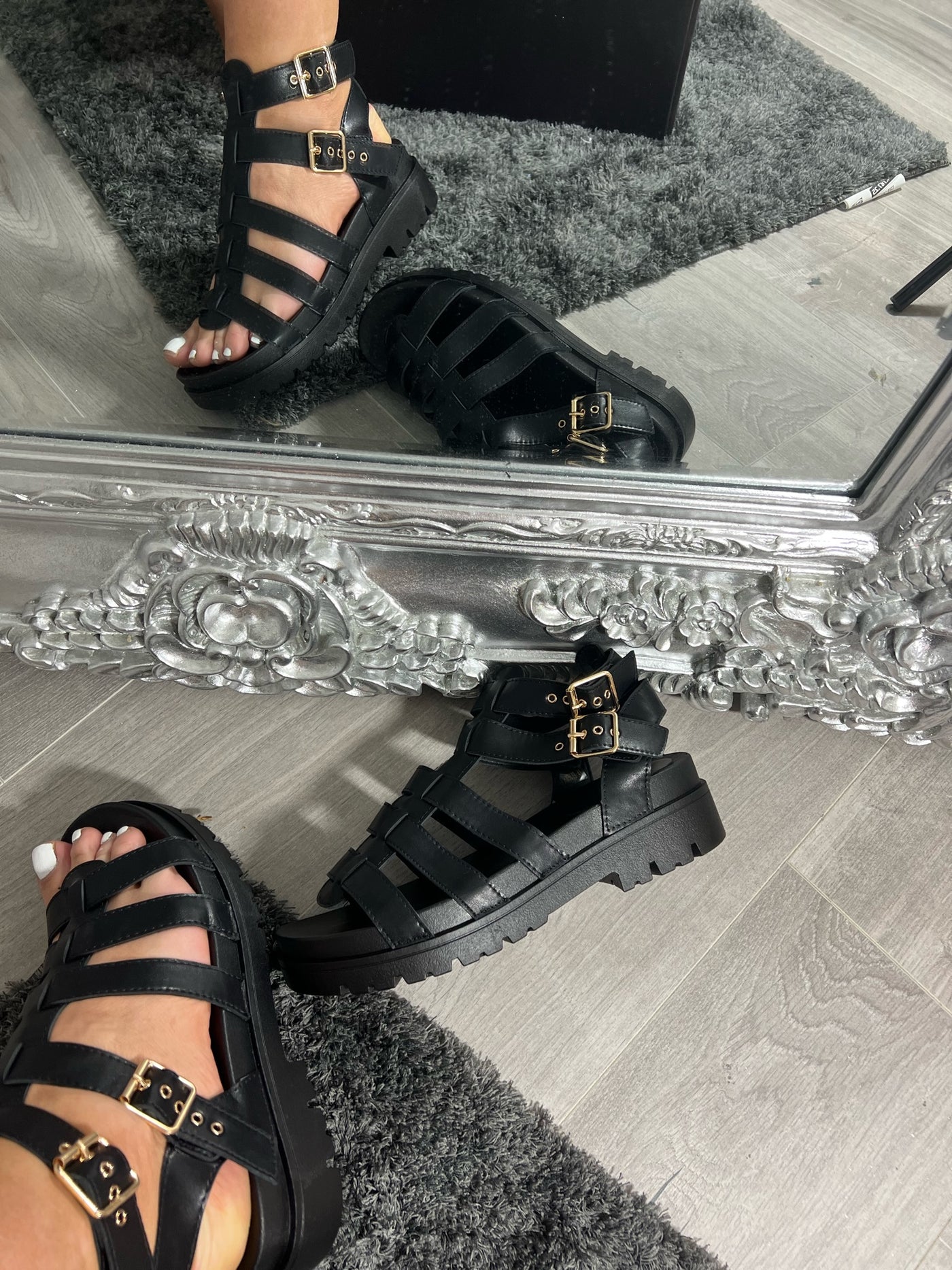 black CHUNKY ADJUSTABLE STRAP gladiator SANDAL